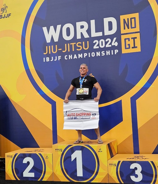 Lenda do jiu-jitsu de Praia Grande, Romero Alves é bicampeão mundial